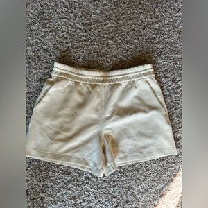 Lululemon soft stream short
